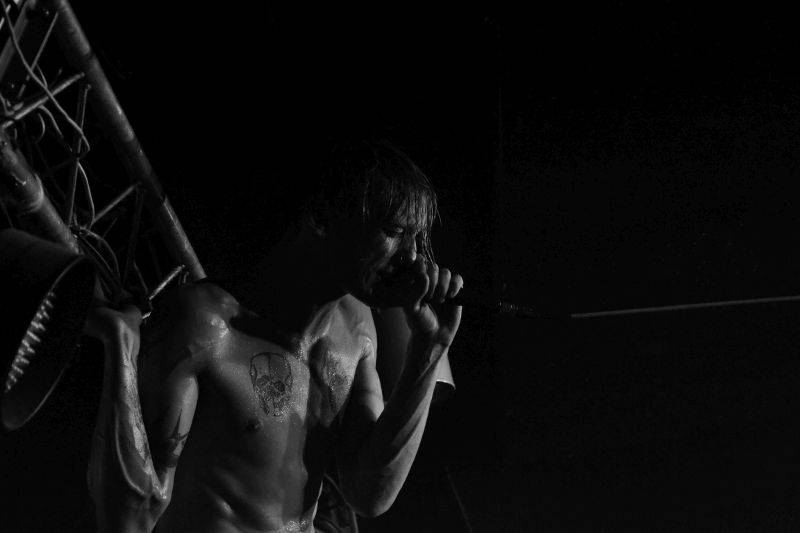 V natřískaném Rock Café udeřily vycházející hvězdy Counterfeit