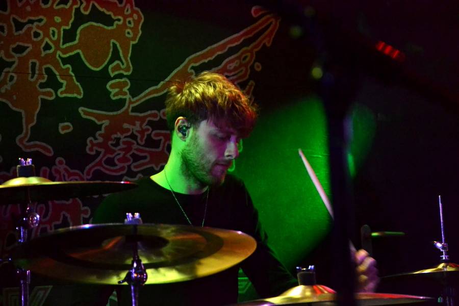 Deaf Havana v Praze: V Rock Café se před deštěm schovali příznivci řízných kytar