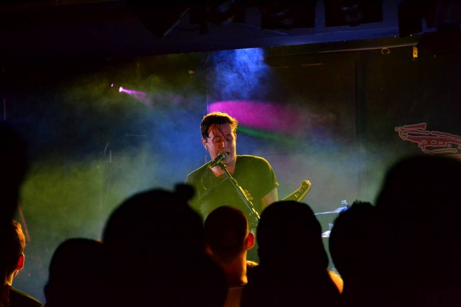 Deaf Havana v Praze: V Rock Café se před deštěm schovali příznivci řízných kytar