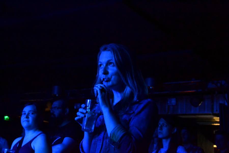 Deaf Havana v Praze: V Rock Café se před deštěm schovali příznivci řízných kytar