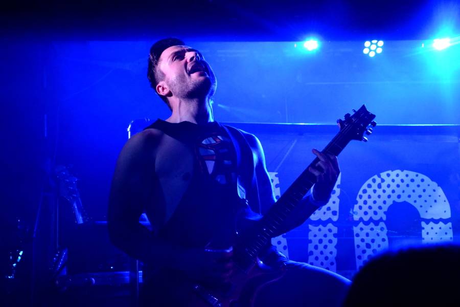 Deaf Havana v Praze: V Rock Café se před deštěm schovali příznivci řízných kytar