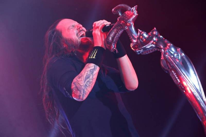 Korn rozpálili Bratislavu svou koncertní energií