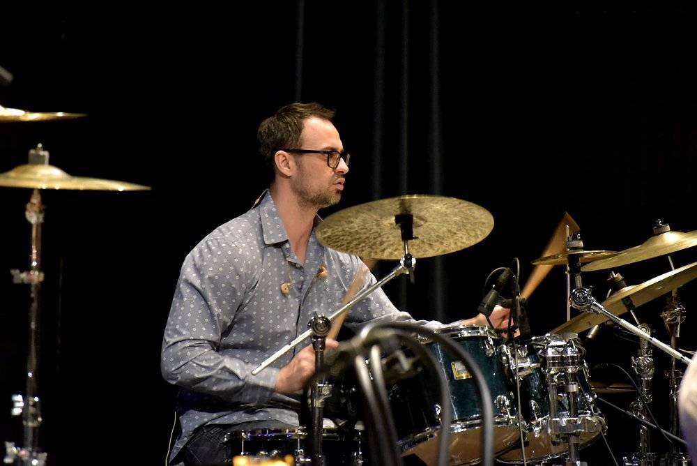 Kamerunský hudebník Richard Bona, přezdívaný 