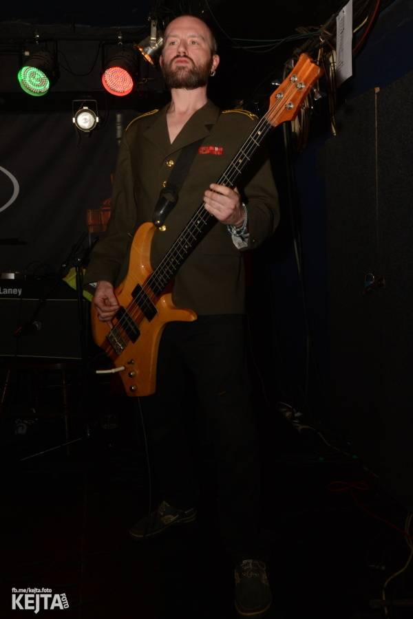 N.V.Ú. a Volant v Praze hlásili: Budoucnost už byla!