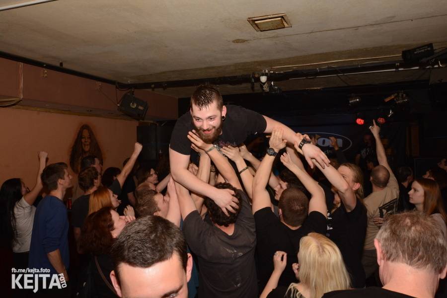 N.V.Ú. a Volant v Praze hlásili: Budoucnost už byla!