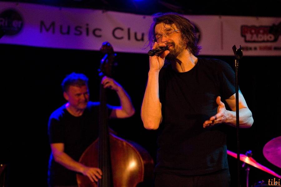 Dan Bárta s Balzar Triem předvedli v Českých Budějovicích také novinky