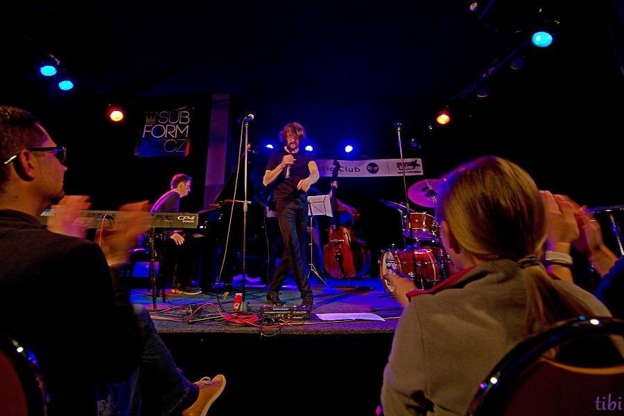 Dan Bárta s Balzar Triem předvedli v Českých Budějovicích také novinky