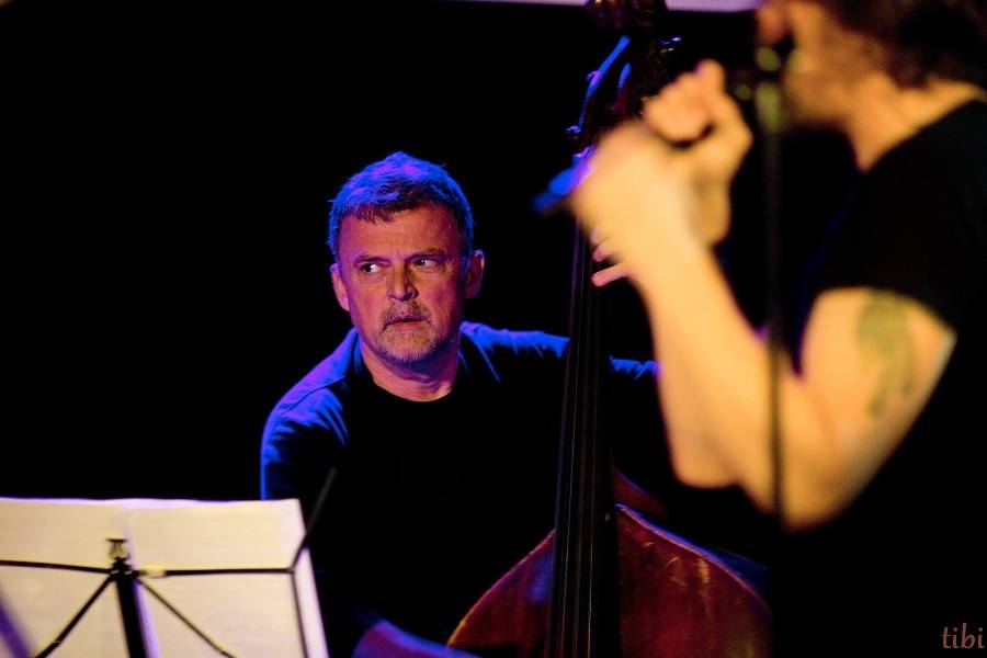 Dan Bárta s Balzar Triem předvedli v Českých Budějovicích také novinky