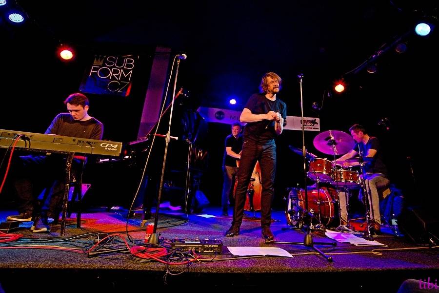 Dan Bárta s Balzar Triem předvedli v Českých Budějovicích také novinky