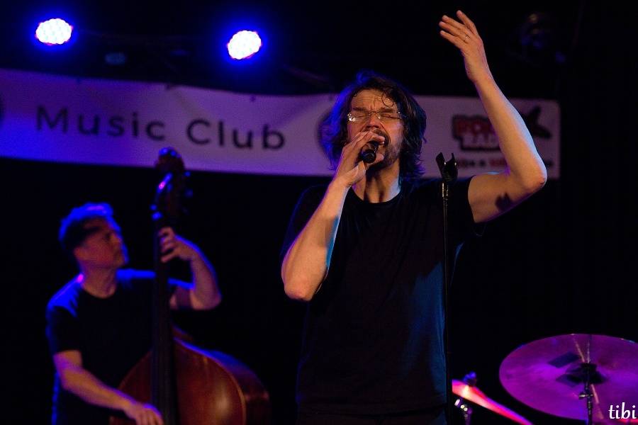 Dan Bárta s Balzar Triem předvedli v Českých Budějovicích také novinky