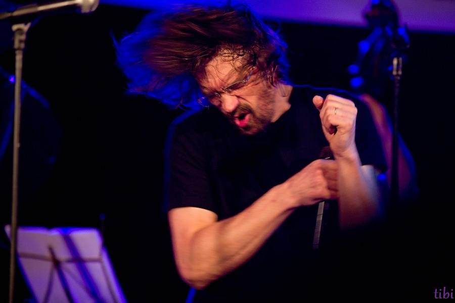 Dan Bárta s Balzar Triem předvedli v Českých Budějovicích také novinky