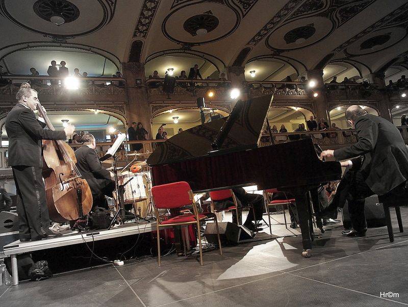 Ondřej Havelka s Melody Makers roztančil Lucernu swingem