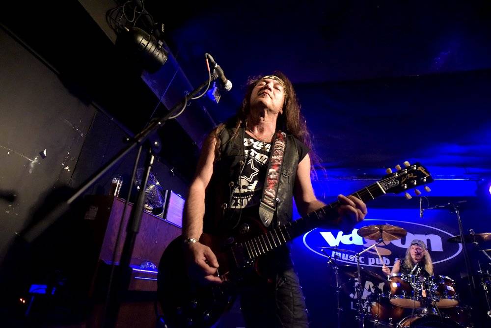 Shameless, The Agony a Nasty Ratz řádili v pražském Vagonu