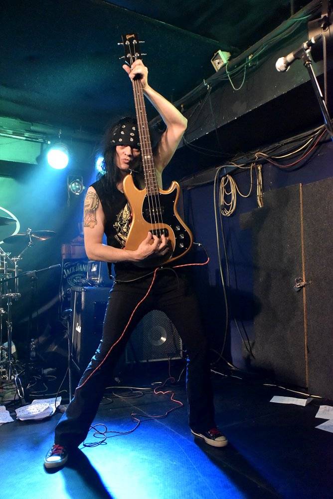 Shameless, The Agony a Nasty Ratz řádili v pražském Vagonu