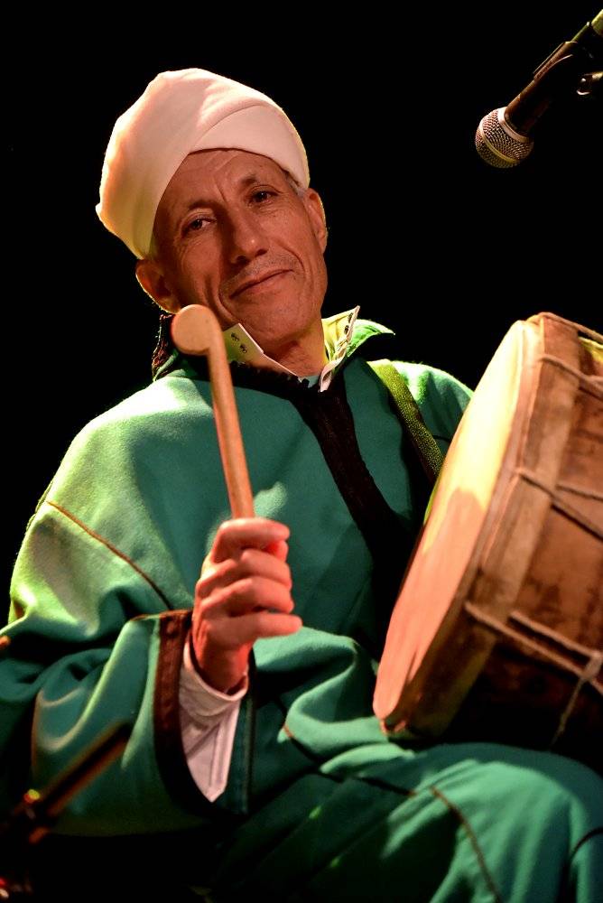 Fascinující transovní hudba z Maroka v podání Jajouka zněla Akropolí