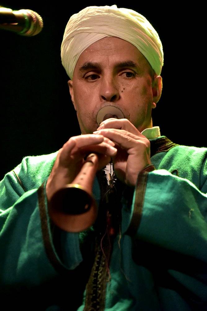 Fascinující transovní hudba z Maroka v podání Jajouka zněla Akropolí