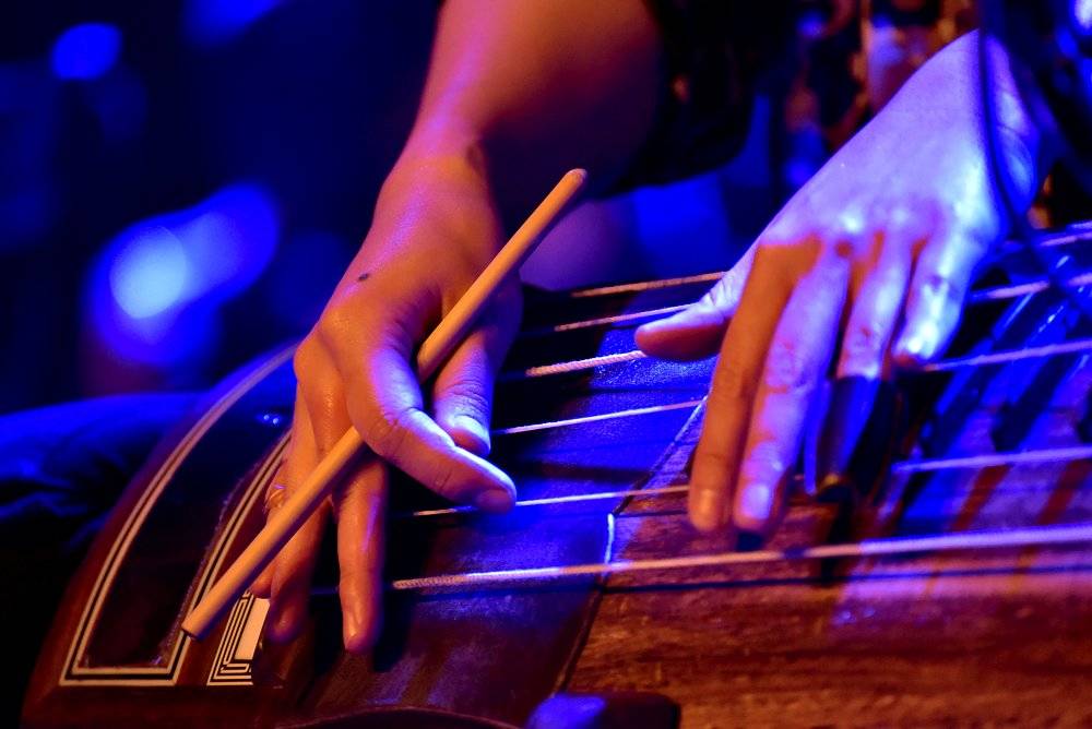 Jambinai přivezli do Prahy korejskou kulturu ve spojení s rockem