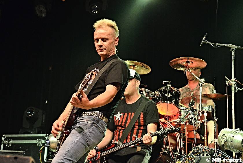 Velikonoční punkový večírek v Plzni: Šeříkovku ovládli Visací zámek a SPS