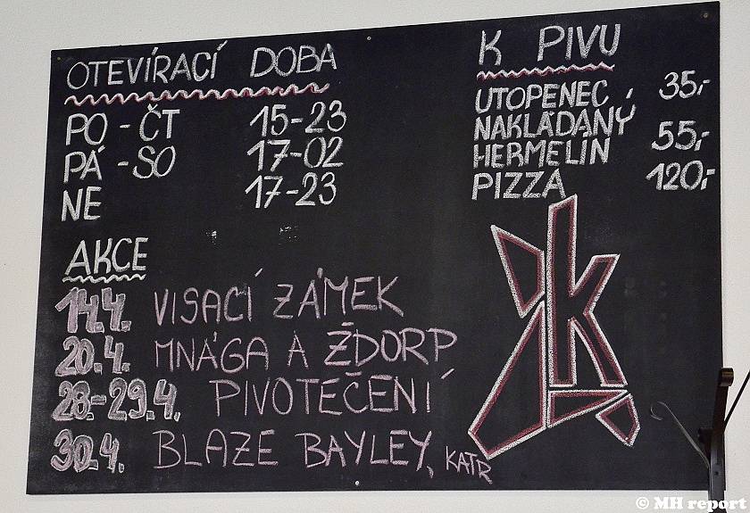 Velikonoční punkový večírek v Plzni: Šeříkovku ovládli Visací zámek a SPS