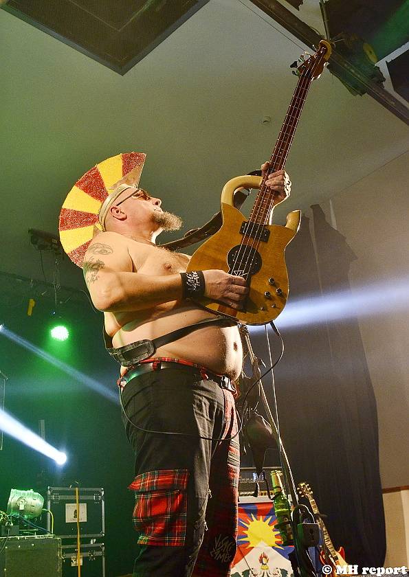 Velikonoční punkový večírek v Plzni: Šeříkovku ovládli Visací zámek a SPS