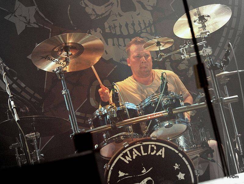 Rocková koleda v Králíkách: Za Walda Gang zpíval Miro Šmajda, Harlej opěvoval Přirození a Krucipüsk líbal rety tvý