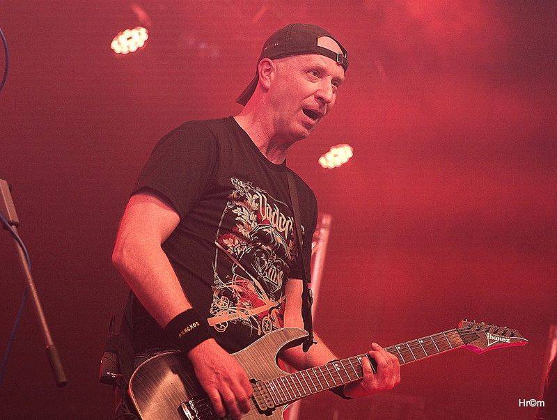 Rocková koleda v Králíkách: Za Walda Gang zpíval Miro Šmajda, Harlej opěvoval Přirození a Krucipüsk líbal rety tvý