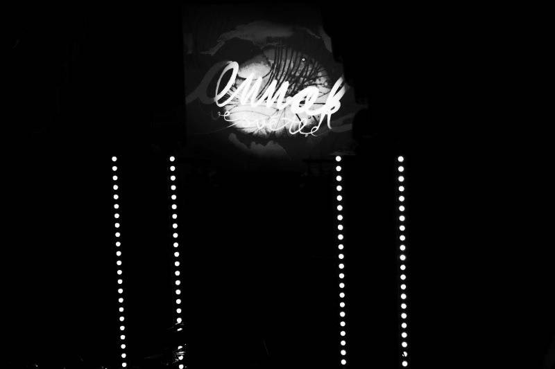 Anna K. roztančila plzeňskou synagogu novinkami z desky Světlo, diváci aplaudovali vestoje