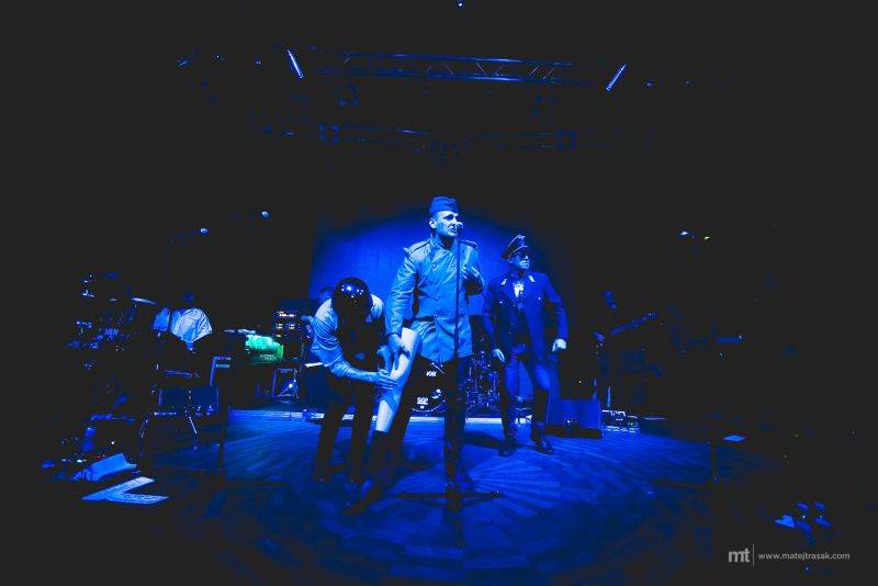 J.A.R. eskalovali dobro v Lucerna Music Baru, desku jim pokřtil Matěj Ruppert