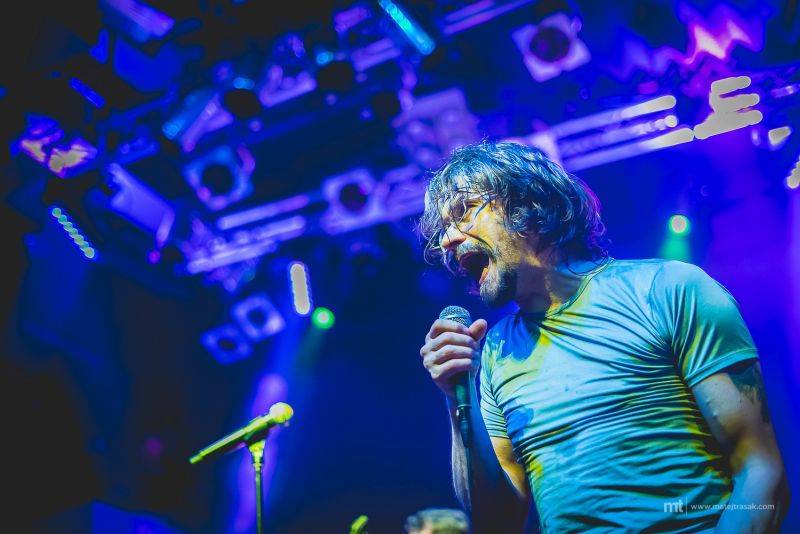 J.A.R. eskalovali dobro v Lucerna Music Baru, desku jim pokřtil Matěj Ruppert