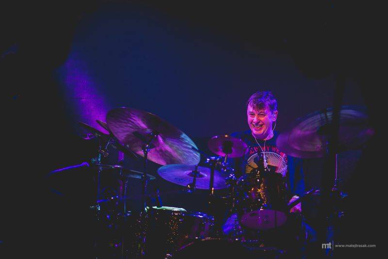 J.A.R. eskalovali dobro v Lucerna Music Baru, desku jim pokřtil Matěj Ruppert