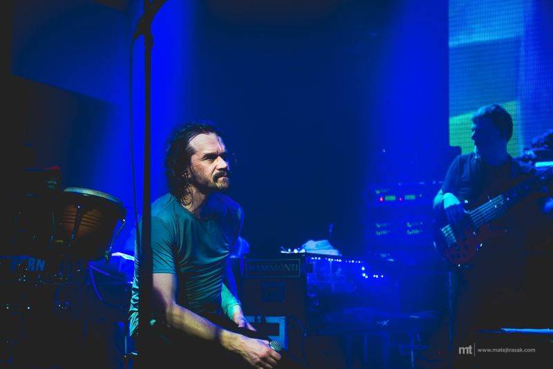 J.A.R. eskalovali dobro v Lucerna Music Baru, desku jim pokřtil Matěj Ruppert