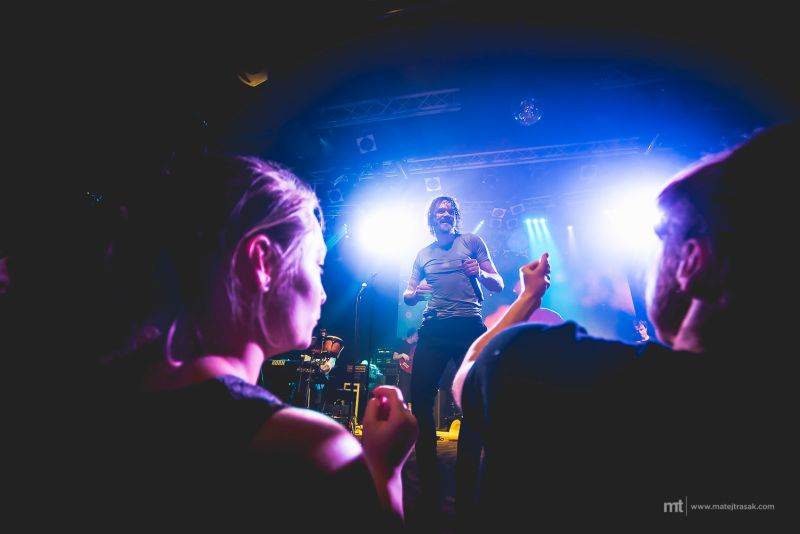 J.A.R. eskalovali dobro v Lucerna Music Baru, desku jim pokřtil Matěj Ruppert