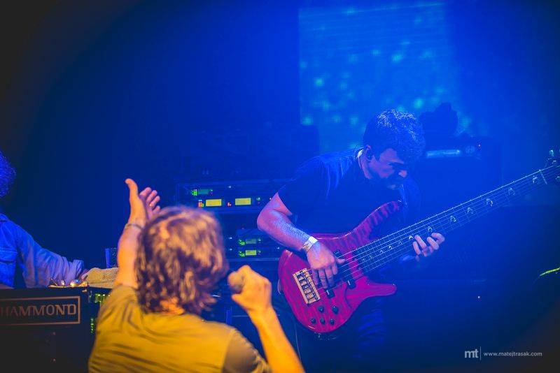 J.A.R. eskalovali dobro v Lucerna Music Baru, desku jim pokřtil Matěj Ruppert