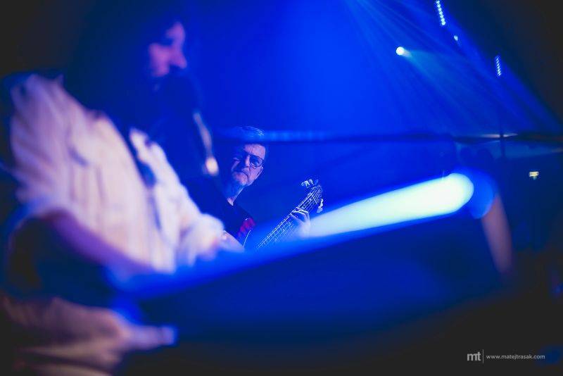 J.A.R. eskalovali dobro v Lucerna Music Baru, desku jim pokřtil Matěj Ruppert