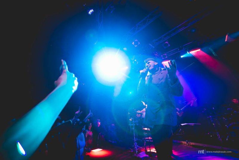 J.A.R. eskalovali dobro v Lucerna Music Baru, desku jim pokřtil Matěj Ruppert