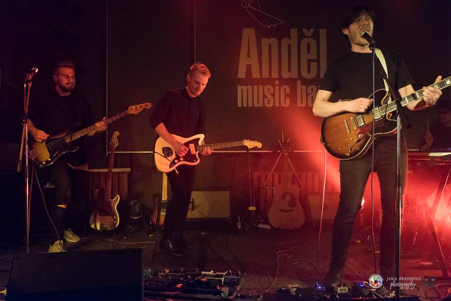 Teepee pokřtili EP Mirrors v Plzni na společném koncertě s No Distance Paradise 