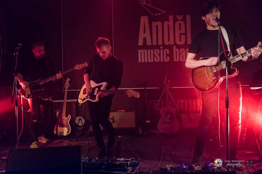 Teepee pokřtili EP Mirrors v Plzni na společném koncertě s No Distance Paradise 