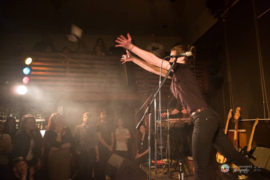 Teepee pokřtili EP Mirrors v Plzni na společném koncertě s No Distance Paradise 