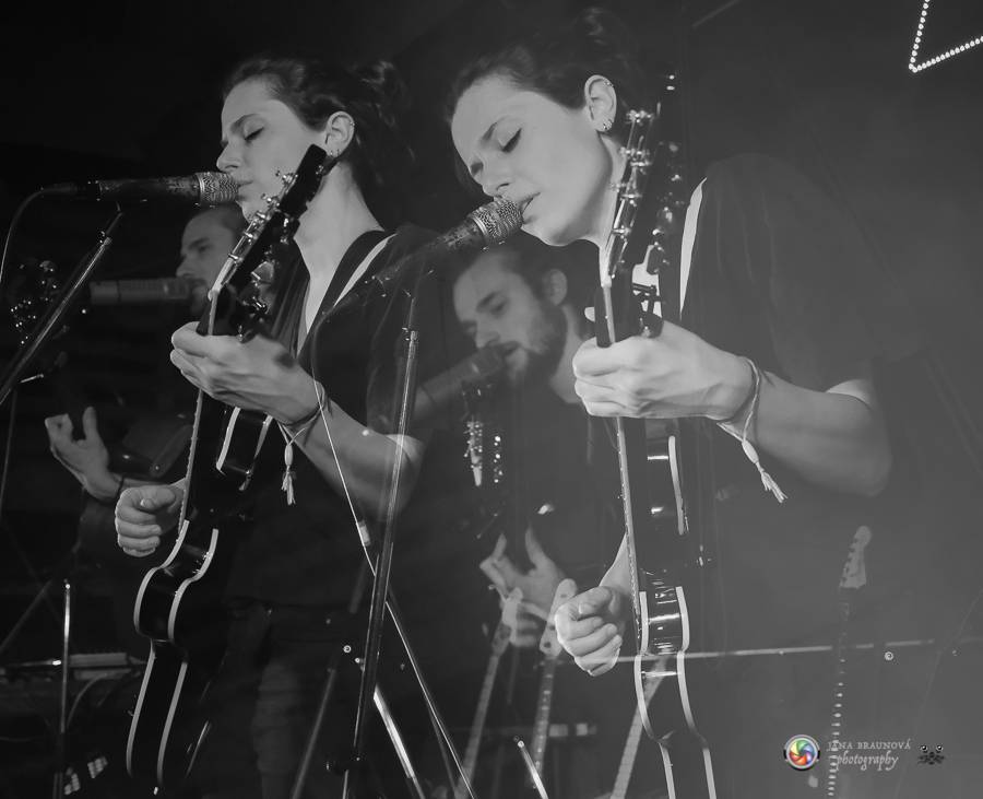 Teepee pokřtili EP Mirrors v Plzni na společném koncertě s No Distance Paradise 