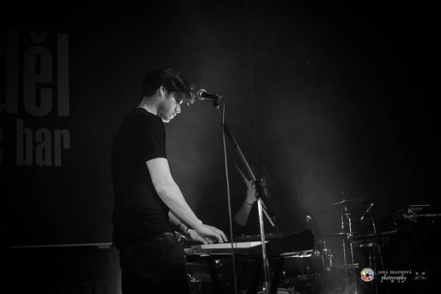 Teepee pokřtili EP Mirrors v Plzni na společném koncertě s No Distance Paradise 