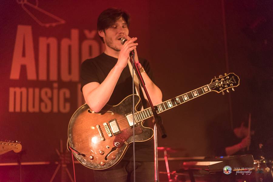 Teepee pokřtili EP Mirrors v Plzni na společném koncertě s No Distance Paradise 