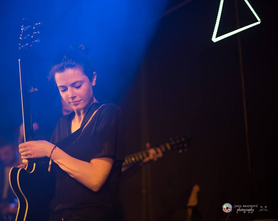 Teepee pokřtili EP Mirrors v Plzni na společném koncertě s No Distance Paradise 