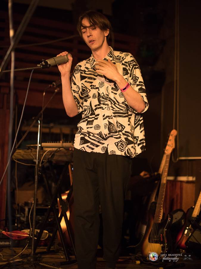 Teepee pokřtili EP Mirrors v Plzni na společném koncertě s No Distance Paradise 