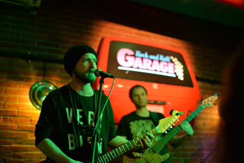 Středověcí Korben Dallas zaparkovali v ostravské garáži