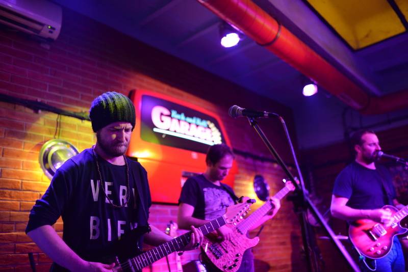 Středověcí Korben Dallas zaparkovali v ostravské garáži