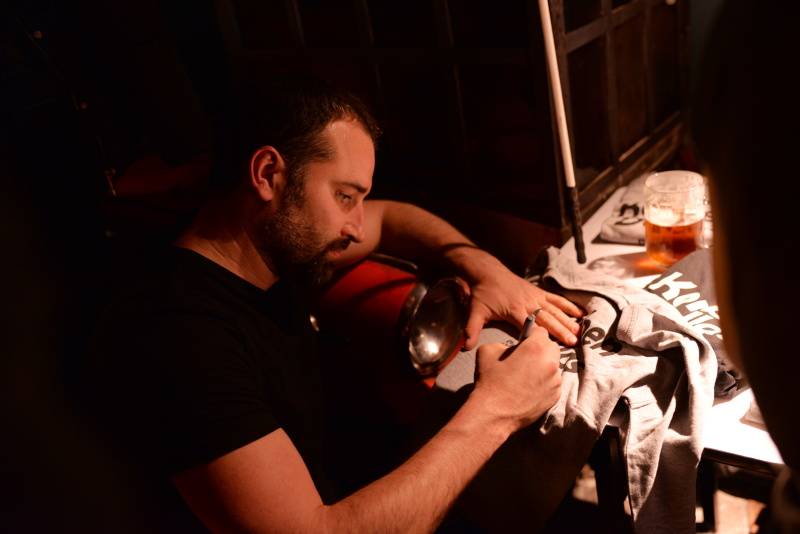 Středověcí Korben Dallas zaparkovali v ostravské garáži