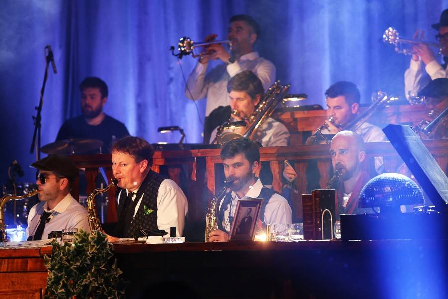 B-Side Band a Vojta Dyk třikrát vyprodali Brno, na prvním koncertě servírovali i whisky