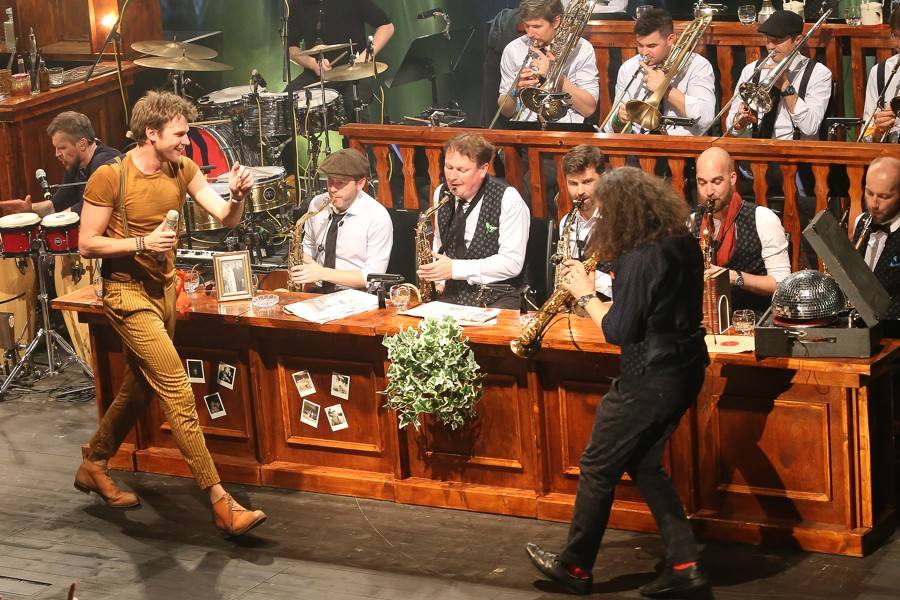 B-Side Band a Vojta Dyk třikrát vyprodali Brno, na prvním koncertě servírovali i whisky