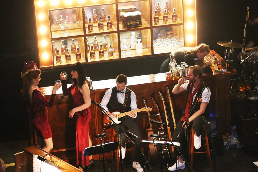 B-Side Band a Vojta Dyk třikrát vyprodali Brno, na prvním koncertě servírovali i whisky