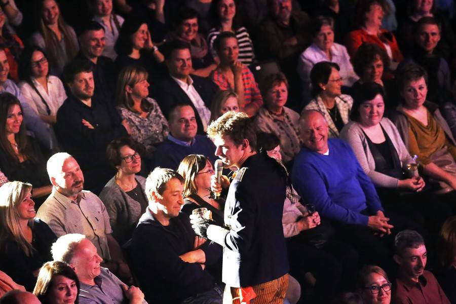 B-Side Band a Vojta Dyk třikrát vyprodali Brno, na prvním koncertě servírovali i whisky